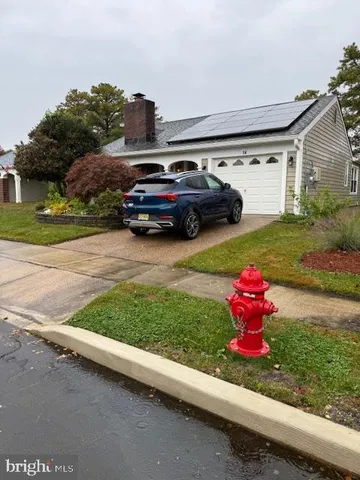 $360,000 | 14 Burtons Drive, Southampton, NJ 08088