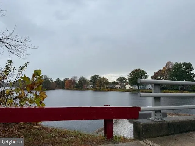 $360,000 | 14 Burtons Drive, Southampton, NJ 08088