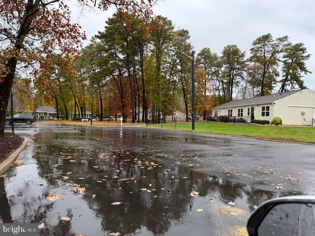 $360,000 | 14 Burtons Drive, Southampton, NJ 08088