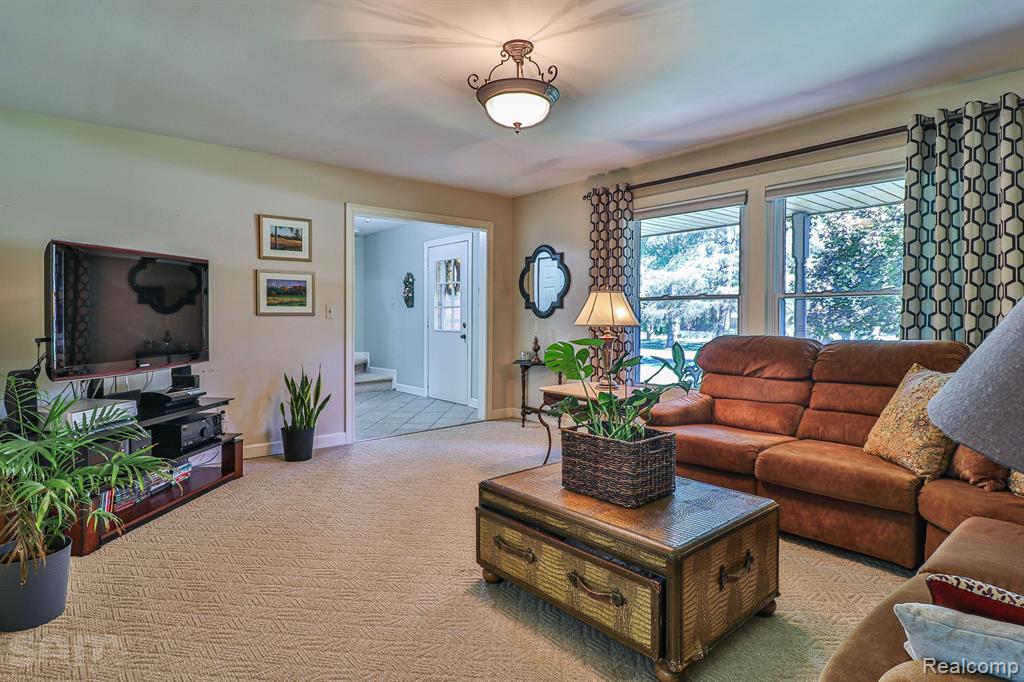 1243 Shenandoah Drive Rochester Hills, MI 48306 - Photo 10 of 40