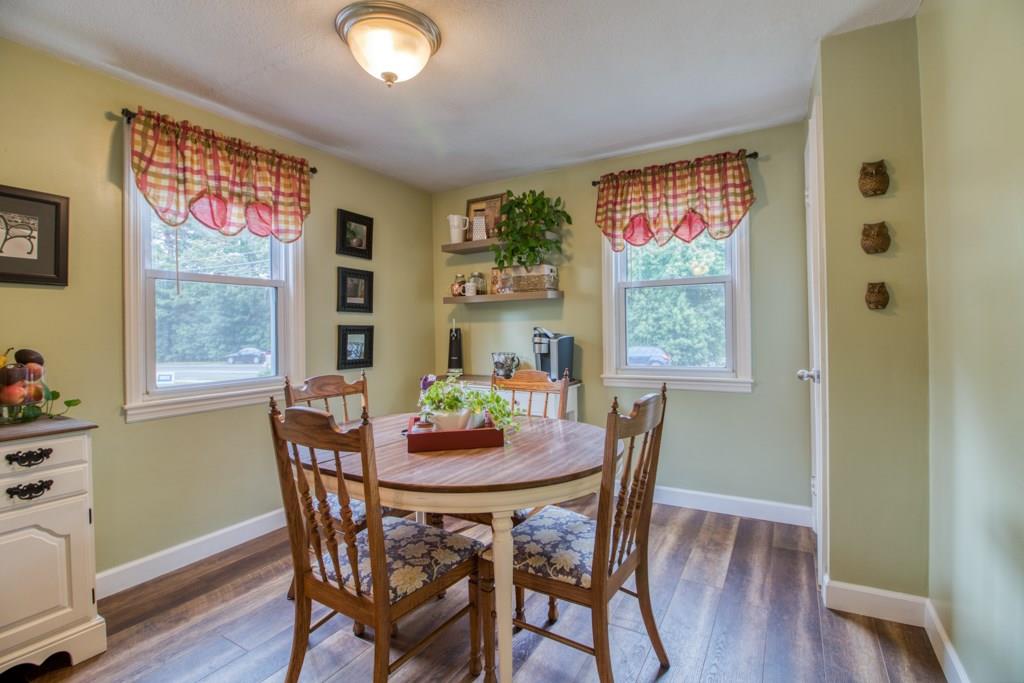 129 Amostown Road West Springfield, MA 01089 - Photo 7 of 25 a dining room with furniture and window