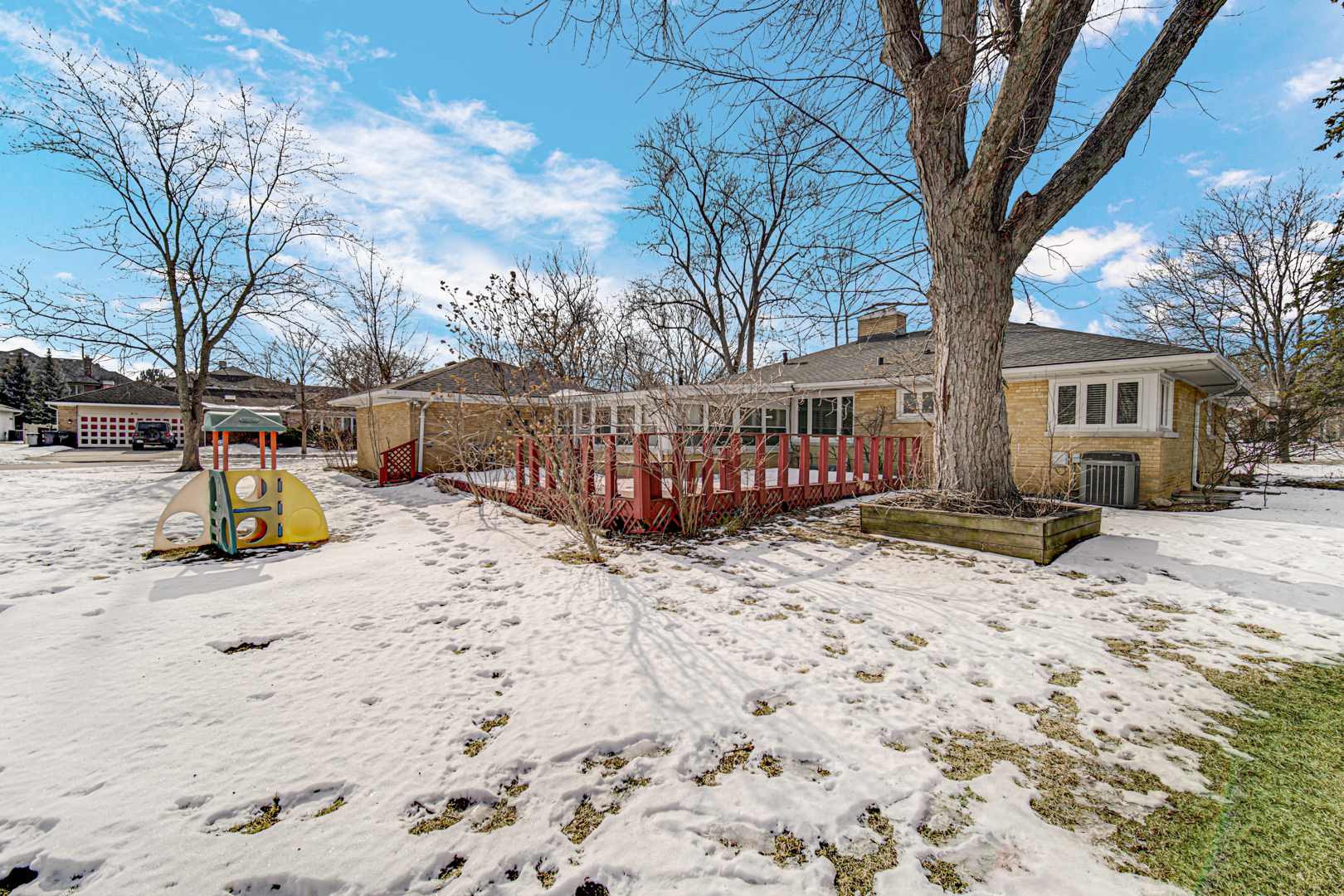 1855 North Happ Road Northbrook, IL 60062 - Photo 31 of 32 a view of outdoor space with sitting area