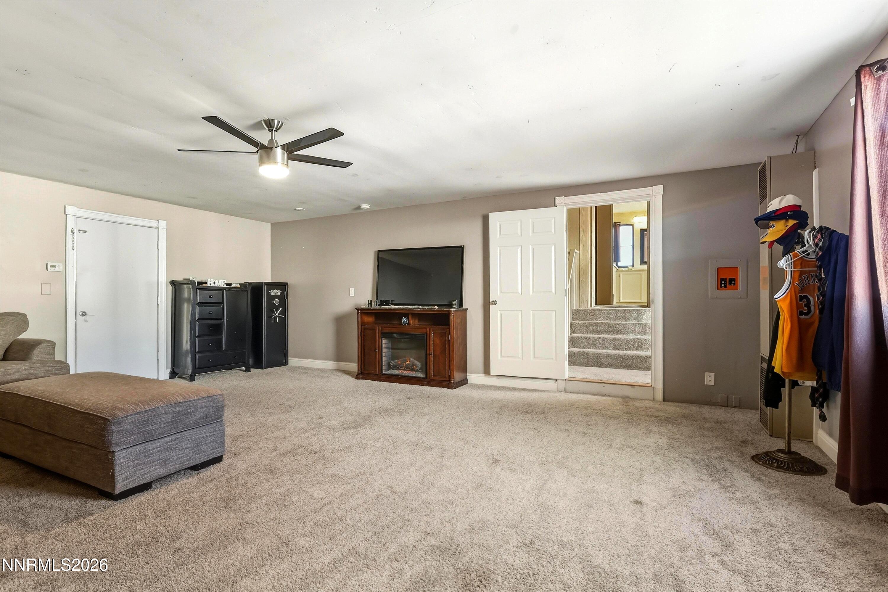 135 Staci Way Sun Valley, NV 89433 - Photo 12 of 41 bb1c5827-d7fb-4e86-bbc9-fd5c9c58caf6