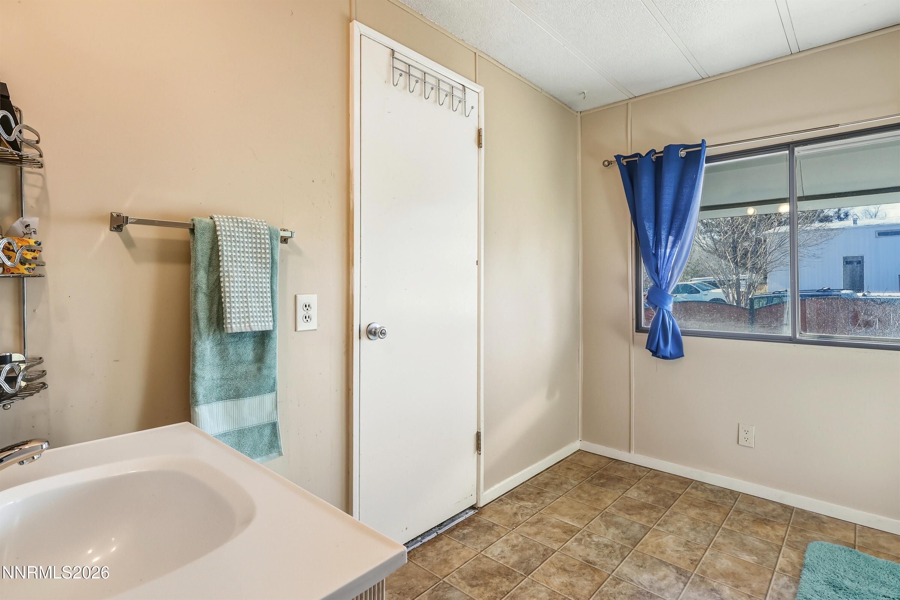 135 Staci Way Sun Valley, NV 89433 - Photo 19 of 41 87dbd0bf-db62-468a-b445-bb58f922040c