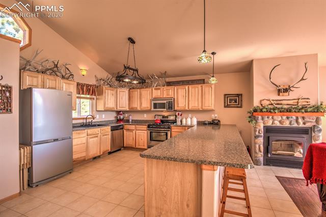 72 Berylium Road Florissant, CO 80816 - Photo 4 of 34 Gallery Image 4