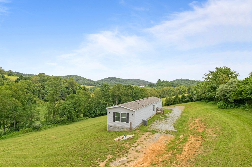 3636 Pine Run Road Draper, VA 24324 - Photo 29 of 43 Gallery Image 29