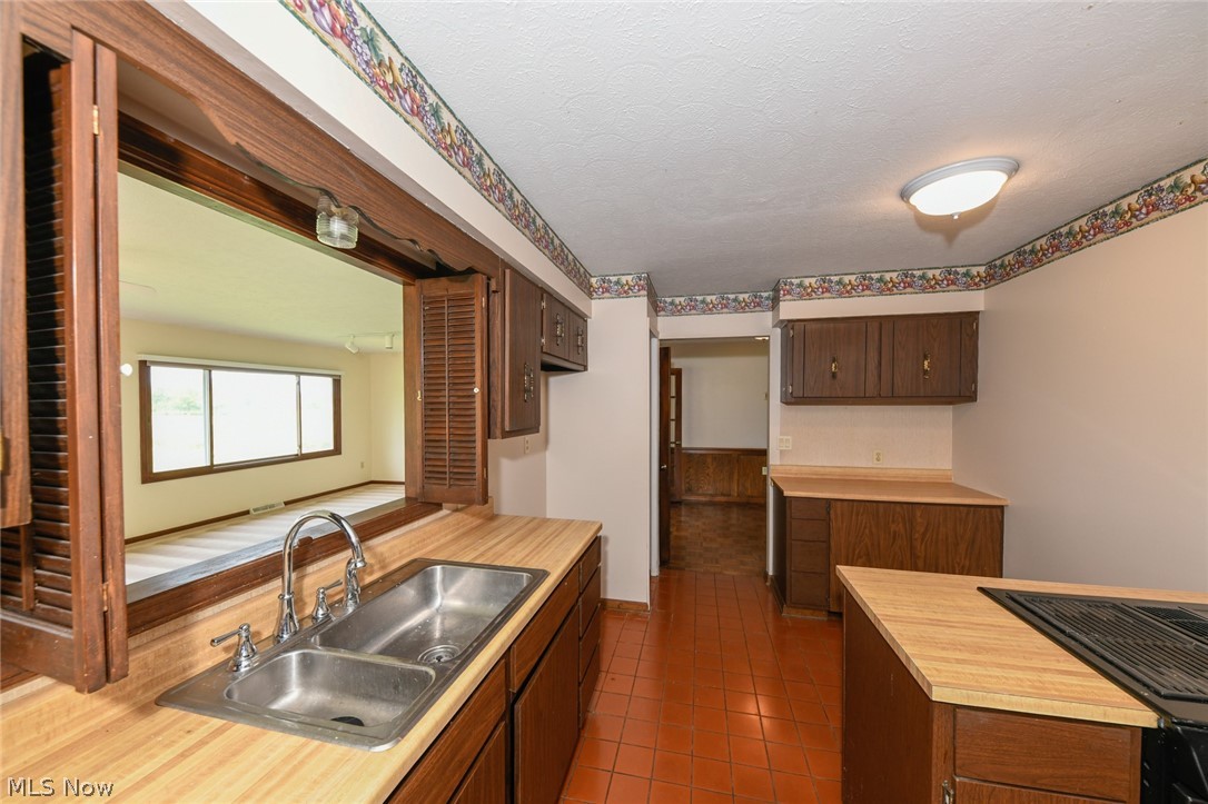 6375 Fenn Road Medina, OH 44256 - Photo 13 of 35