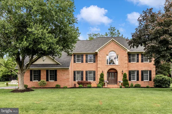 $714,900 | 11203 Parkwood Drive, Hagerstown, MD 21742
