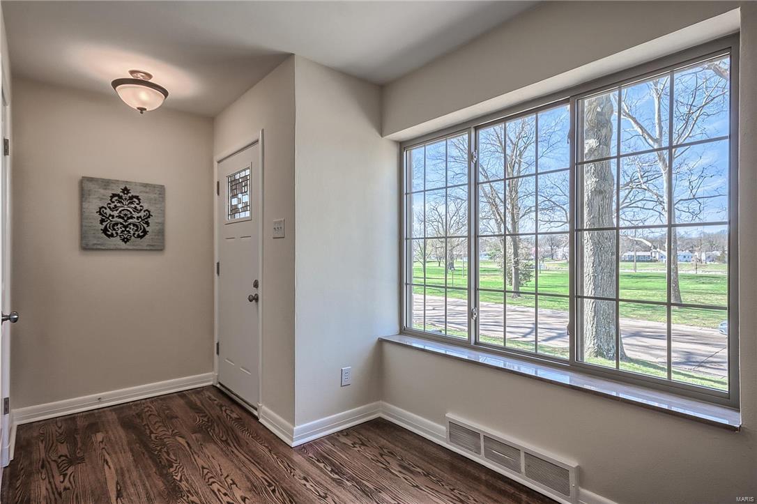 38 Willmore Road St. Louis, MO 63109 - Photo 3 of 30