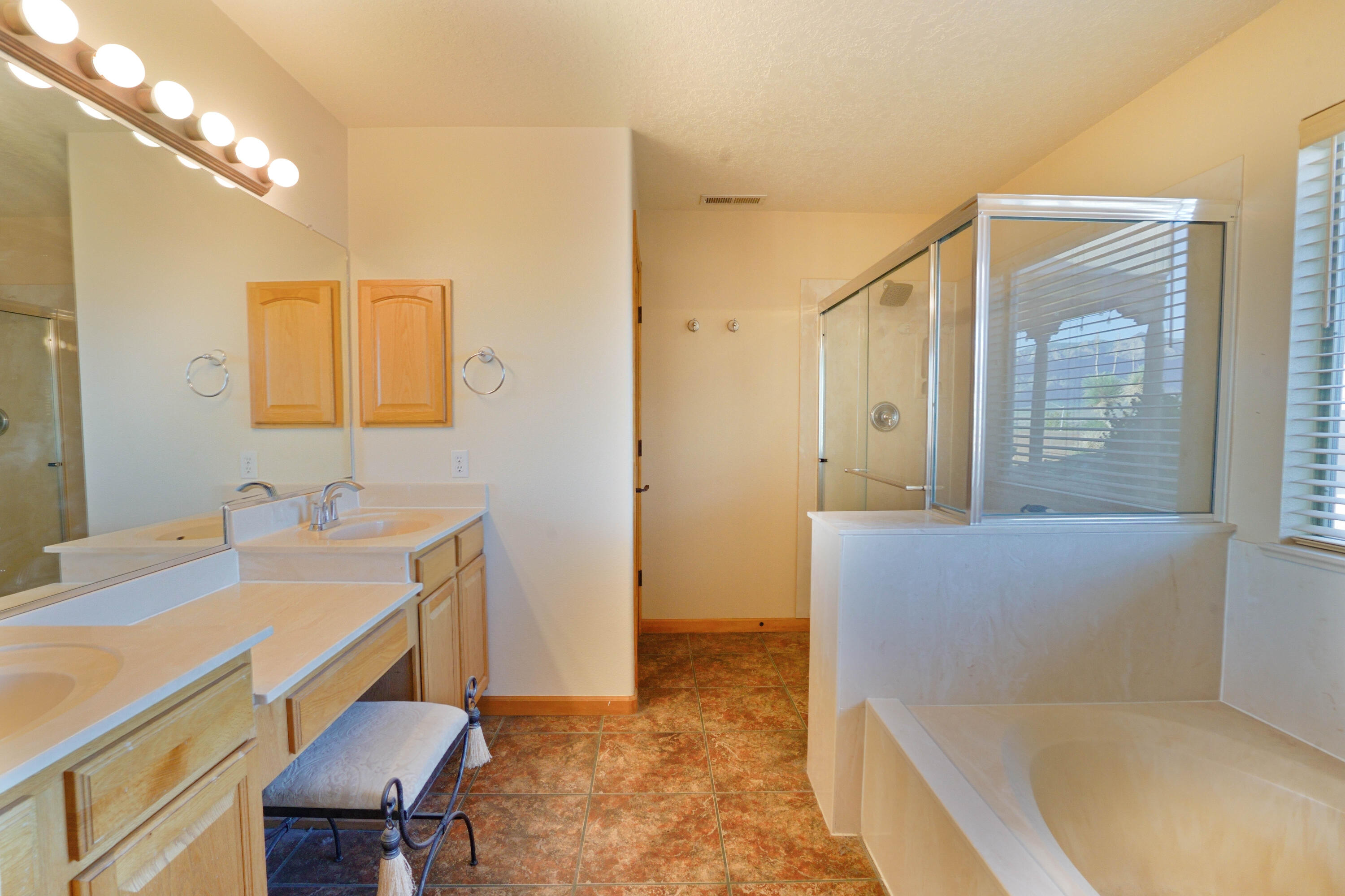 2453 Tyler Loop Northeast Rio Rancho, NM 87144 - Photo 14 of 17 Gallery Image 14