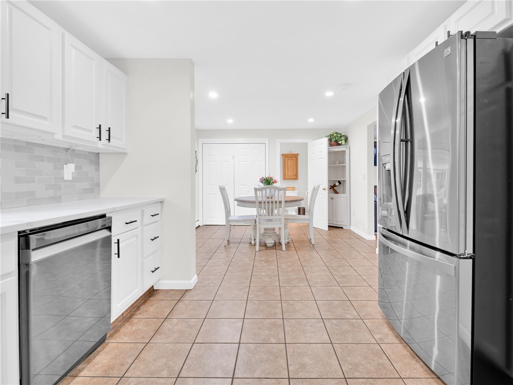 2 Brookfield Road Coventry, RI 02816 - Photo 23 of 43