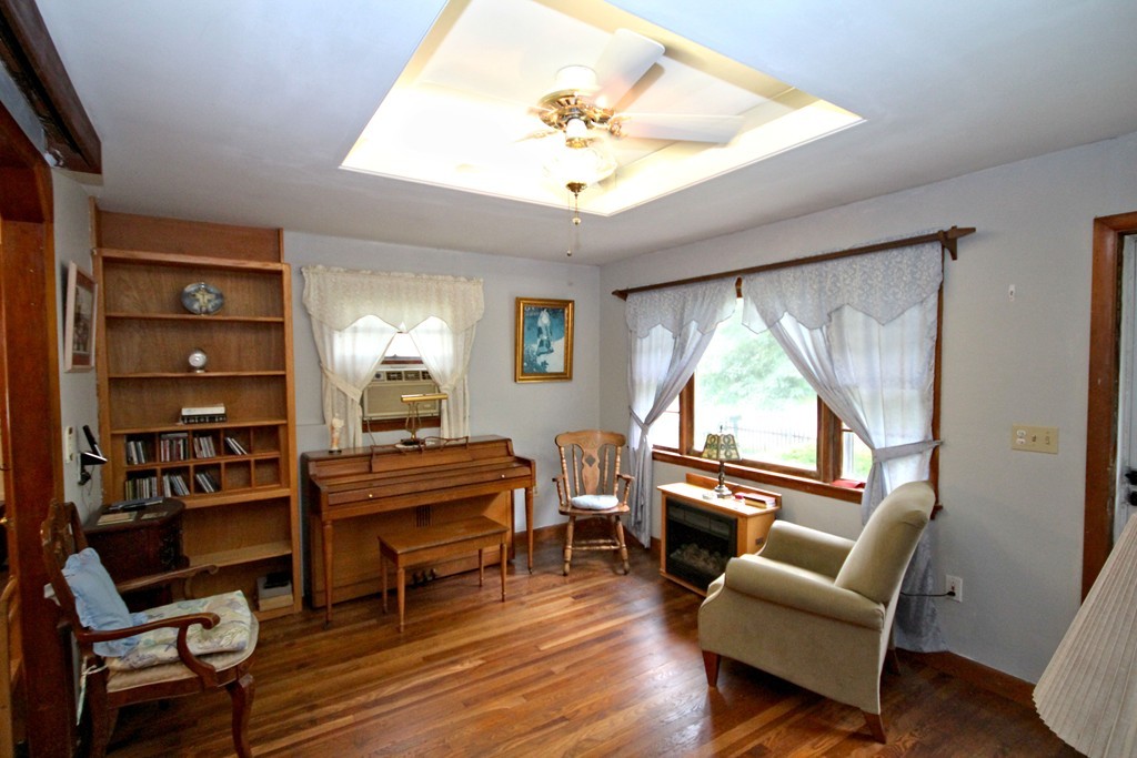 82 East Shore Road Holbrook, MA 02343 - Photo 8 of 22