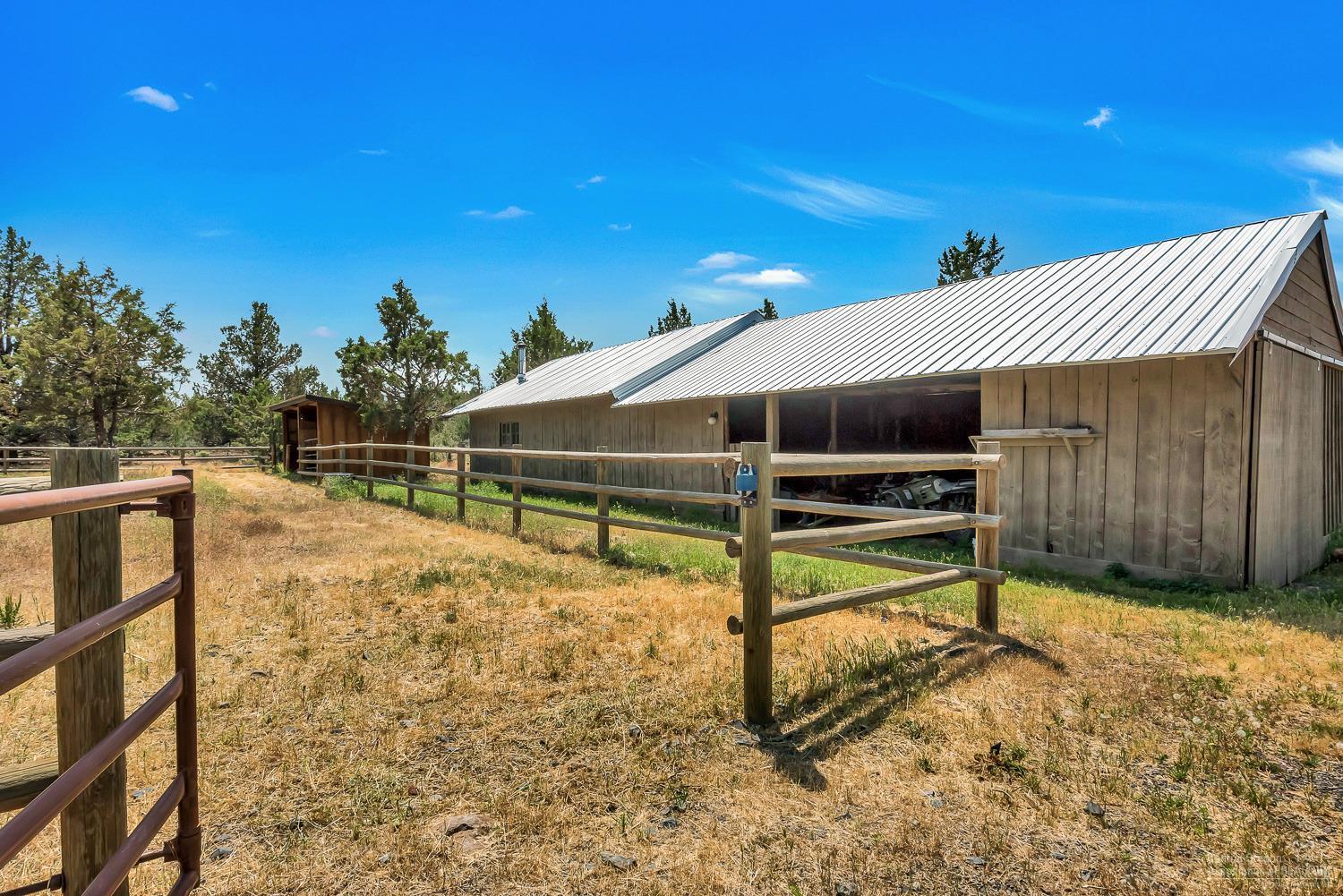 70090 Holmes Road Sisters, OR 97759 - Photo 21 of 25 Additional Photo