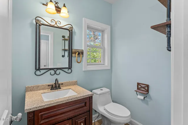 $699,900 | 2237 Highway 50, Saratoga Springs, NY 12866