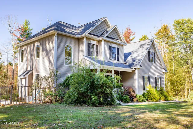 $699,900 | 2237 Highway 50, Saratoga Springs, NY 12866