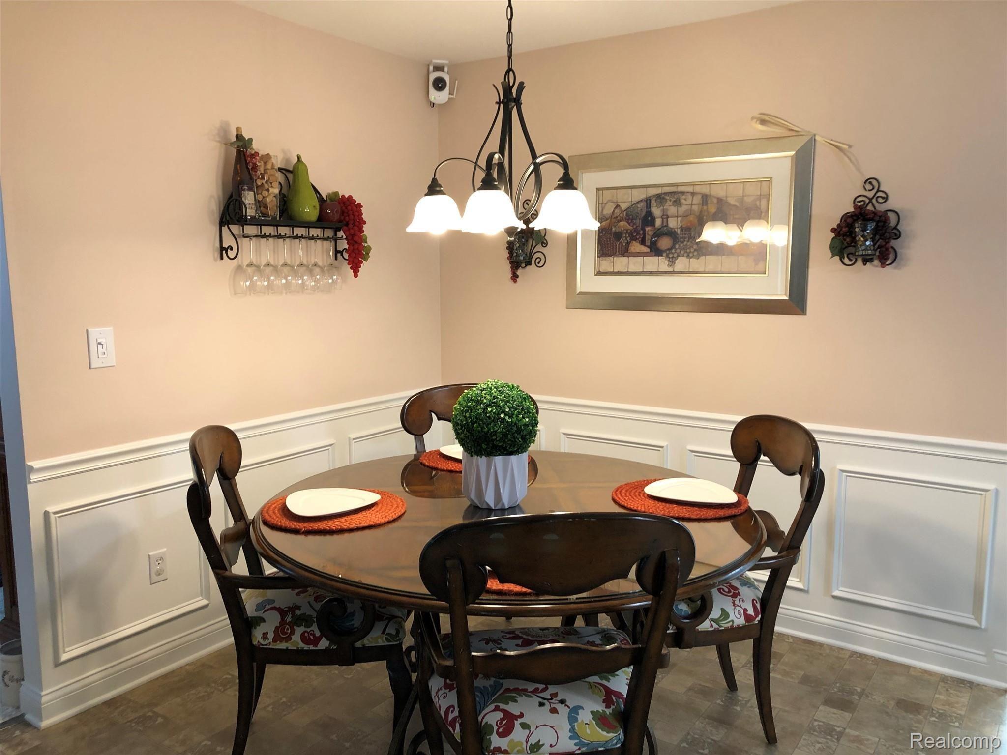 16521 Rosa Lane Southgate, MI 48195 - Photo 25 of 72 6868766E-9824-4874-9D4A-C915D9454901.jpeg