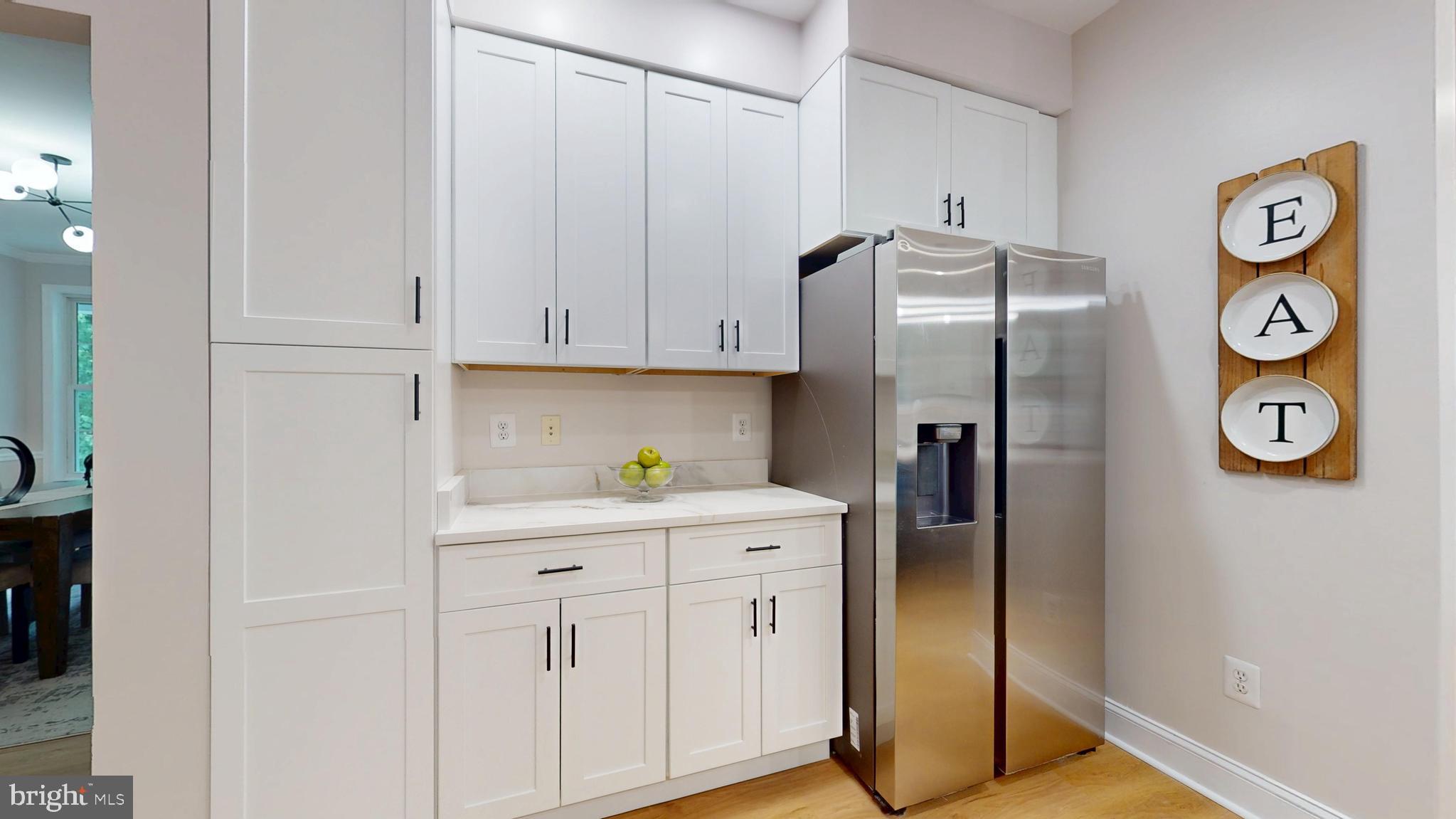11901 Cross Rd Trail Brandywine, MD 20613 - Photo 5 of 86 Stainless Steel Fridge