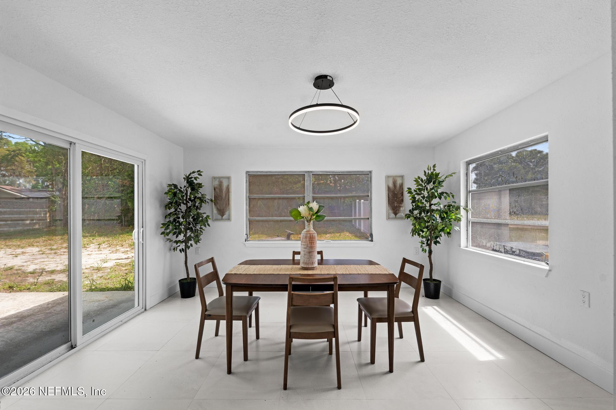 4013 Rogero Road Jacksonville, FL 32277 - Photo 17 of 32 DINING ROOM