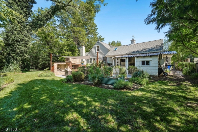 1400 Orchard Road Mountainside, NJ 07092 - Photo 30 of 38 Gallery Image 30