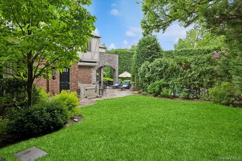 $3,650,000 | 263 Corona Avenue, Pelham, NY 10803