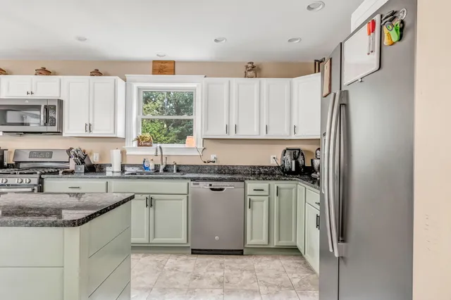 $515,000 | 7 Alard Drive, Hermon, ME 04401