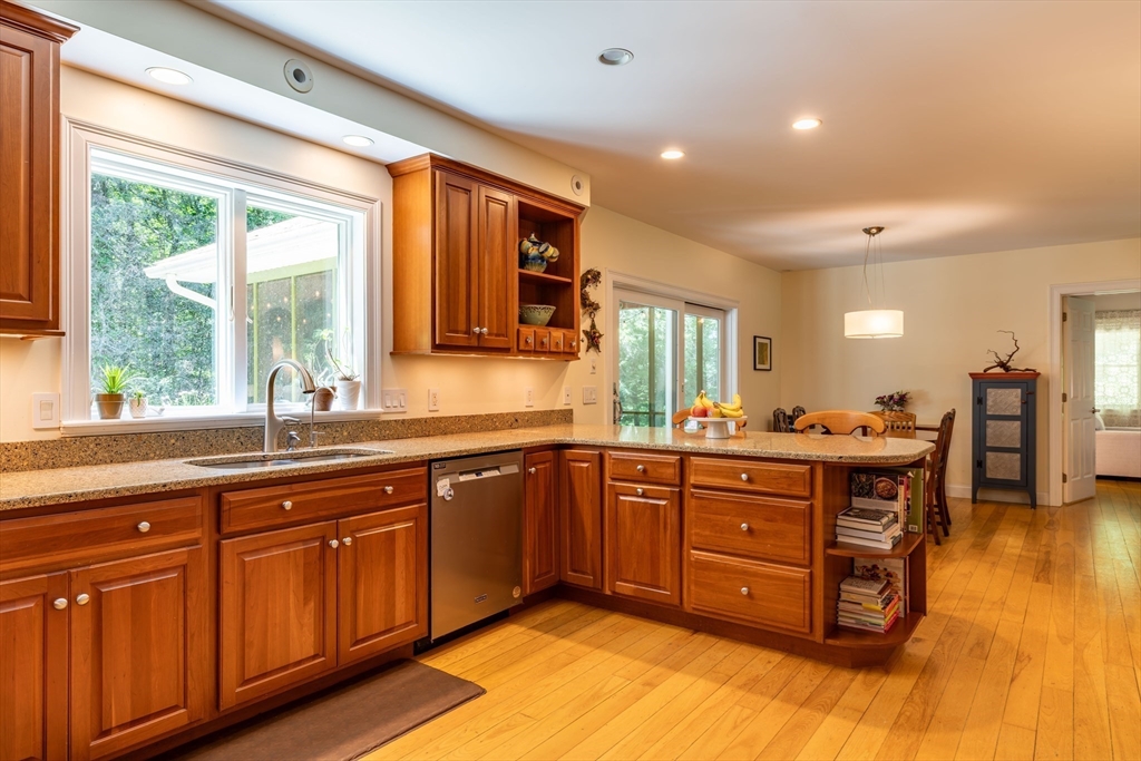 18 Fort Hill Road Haydenville, MA 01039 - Photo 8 of 33