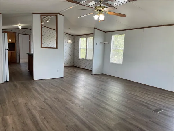 $1,250 | 605 Road 5816 Cleveland Tx 77327, Cleveland, TX 77327