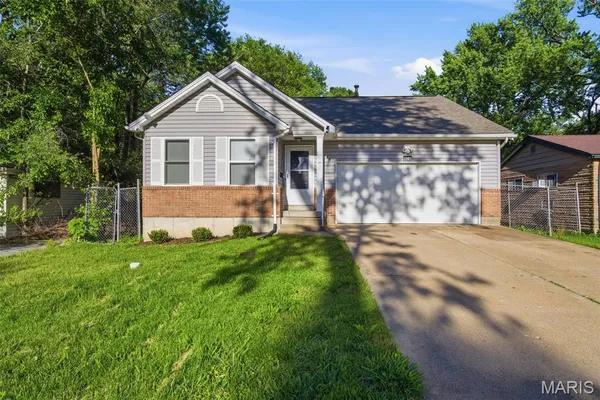 $170,000 | 10236 Earl Drive, St. Louis, MO 63136