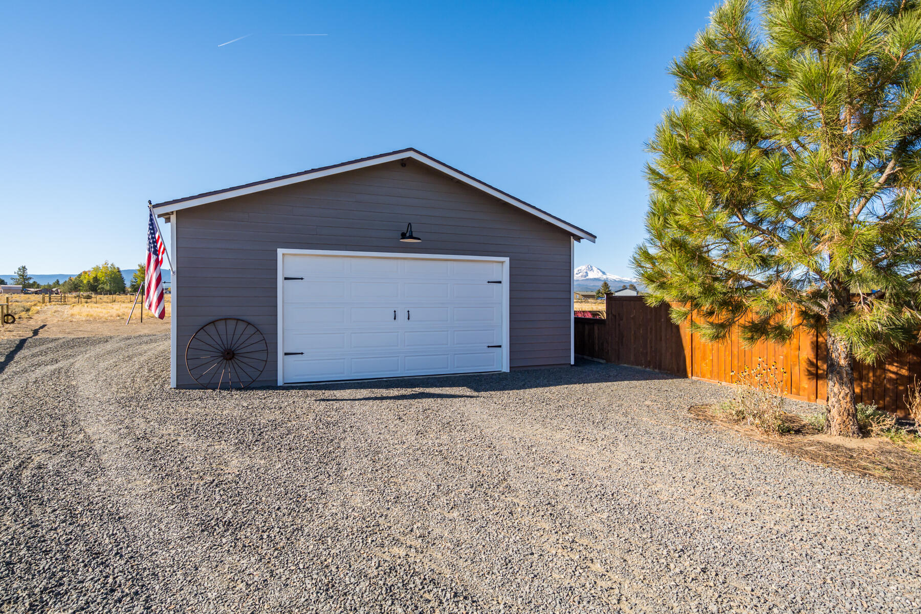 17617 Knight Road Bend, OR 97703 - Photo 47 of 60 JH5_2862