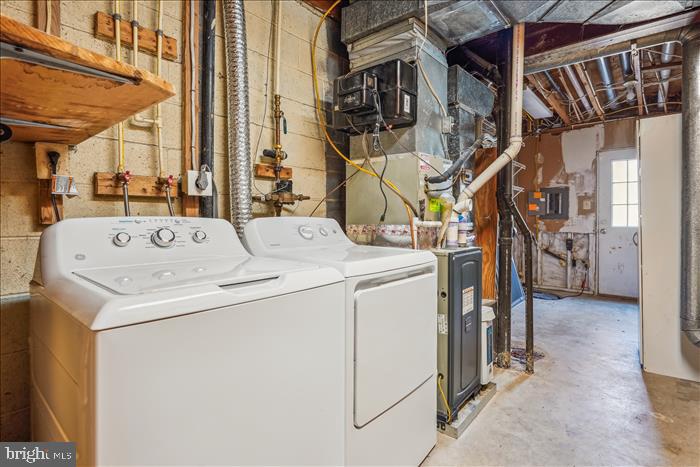 7904 Forest Path Way Springfield, VA 22153 - Photo 11 of 19