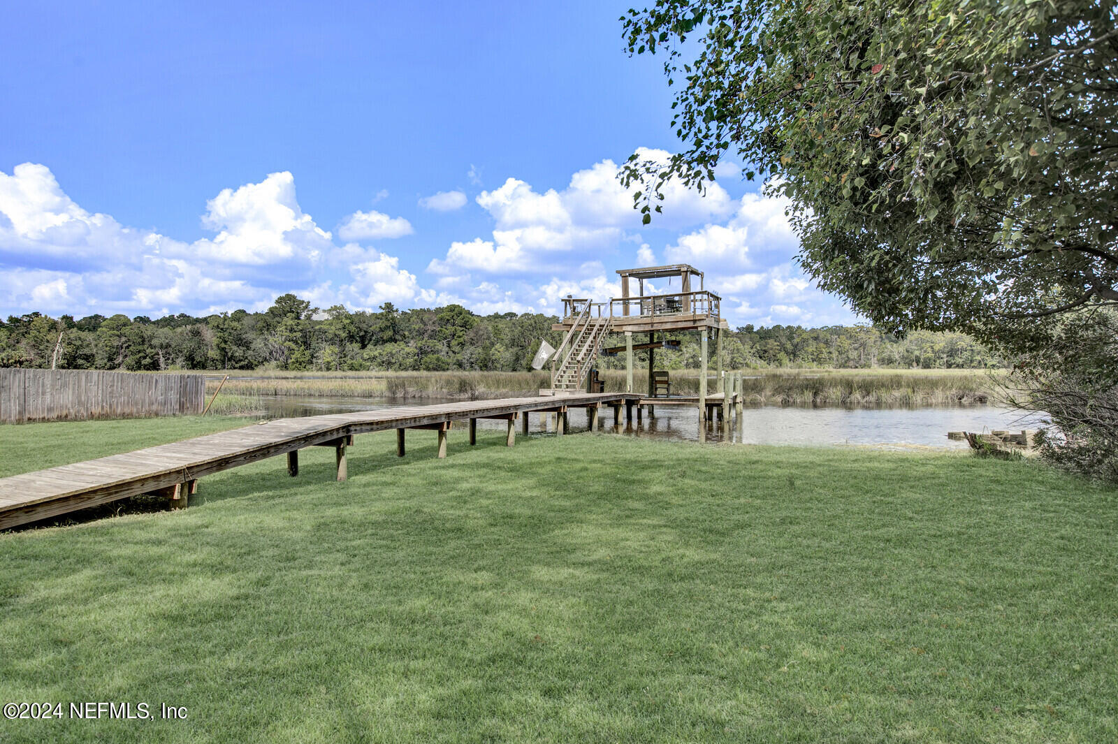 2907 Ribault Scenic Drive Jacksonville, FL 32208 - Photo 41 of 49 a view of a garden with houses