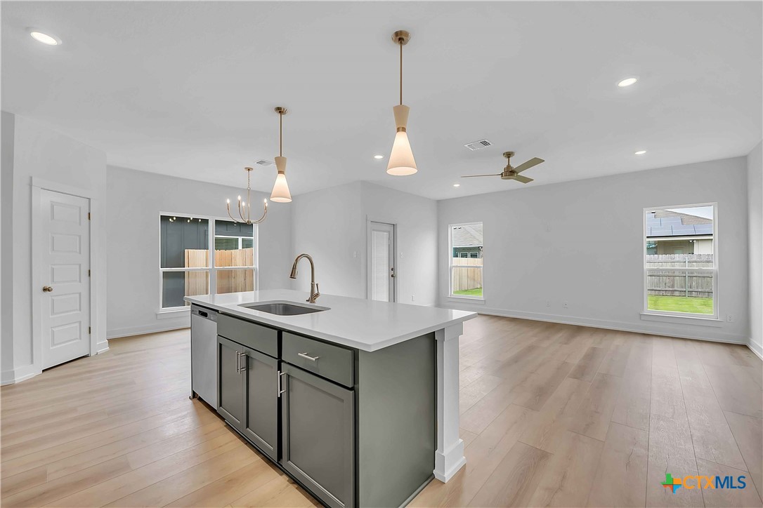 2912 Wolf Rdg Lane Temple, TX 76501 - Photo 4 of 16 Please note: These interior photos are not of the actual home but are from a previously completed home with a similar floor plan. Finishes, features, and layout may vary.*