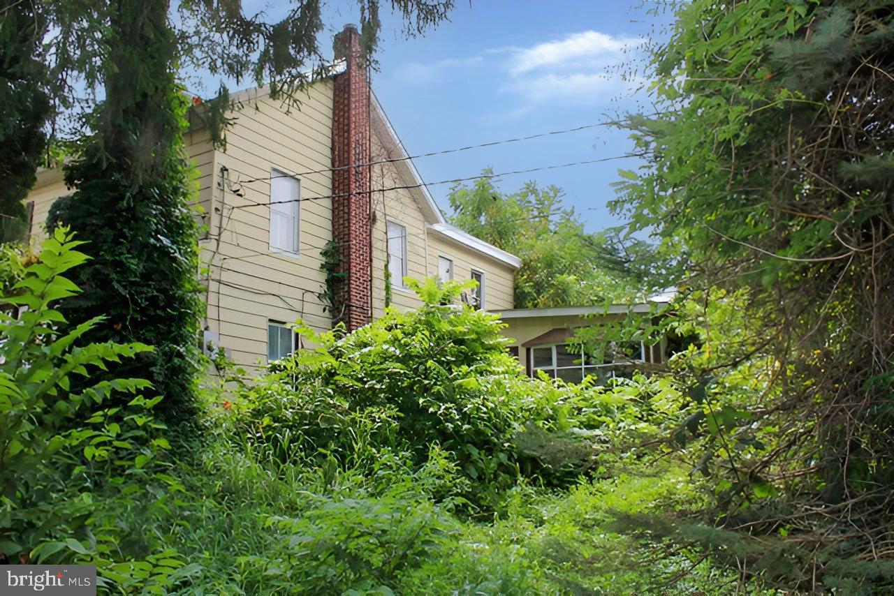 3886 Falling Spring Road Chambersburg, PA 17202 - Photo 17 of 22 Side