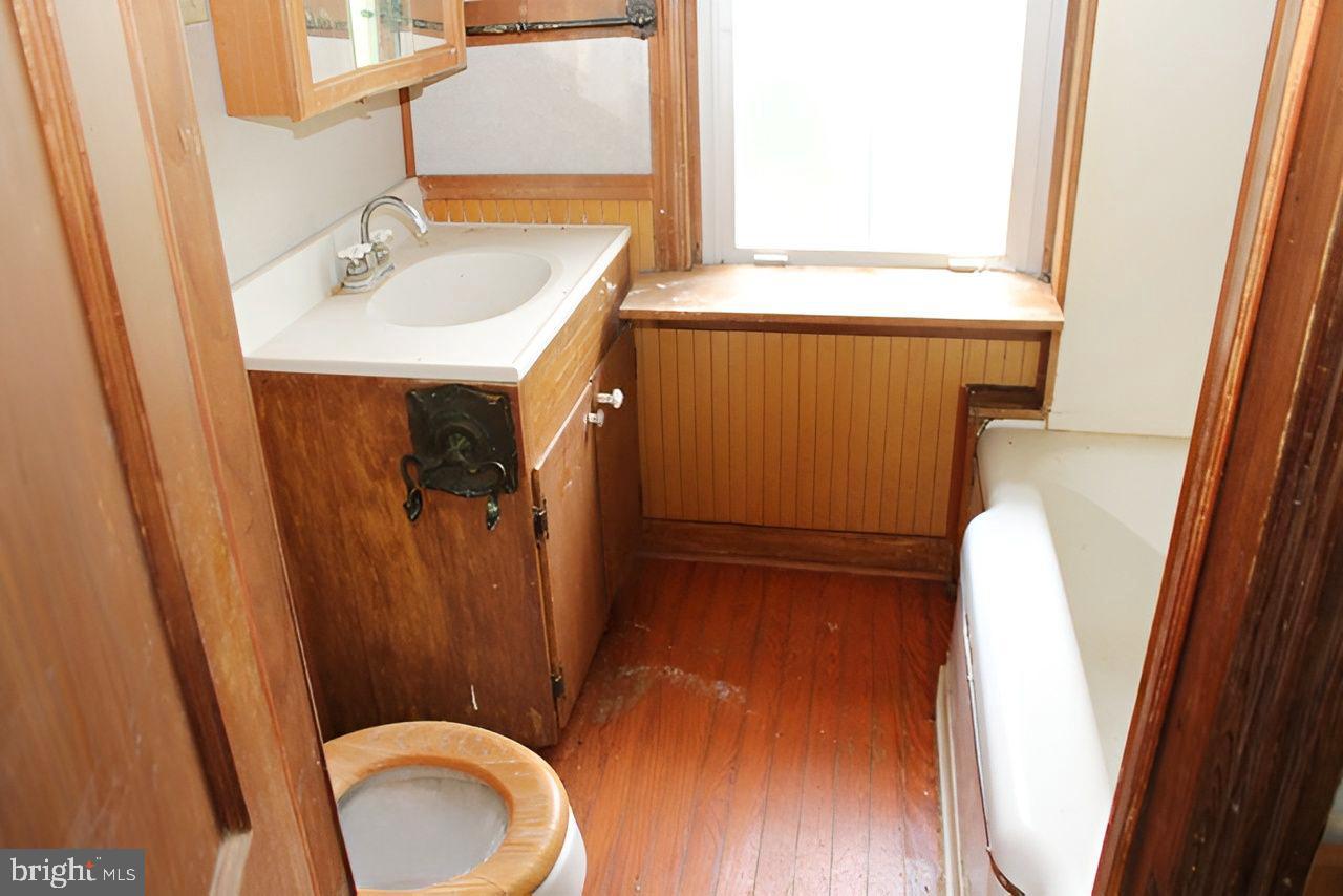 3886 Falling Spring Road Chambersburg, PA 17202 - Photo 7 of 22 Bathroom