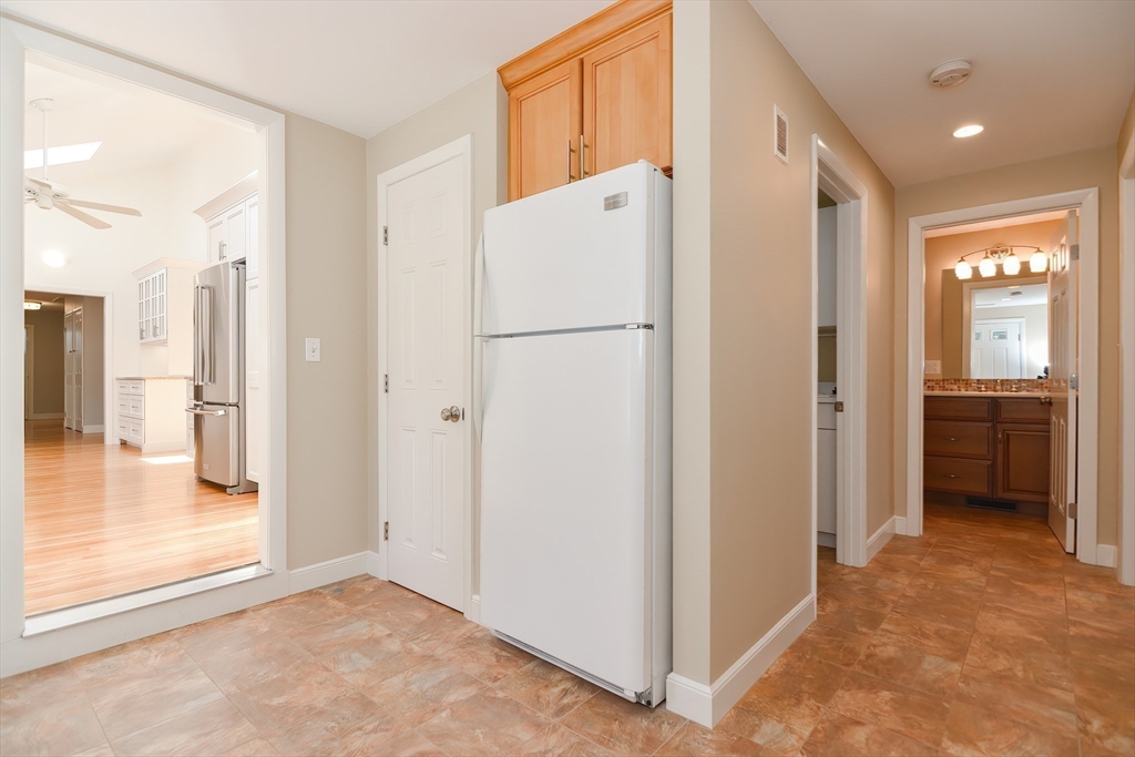2054 Main Street Concord, MA 01742 - Photo 22 of 41