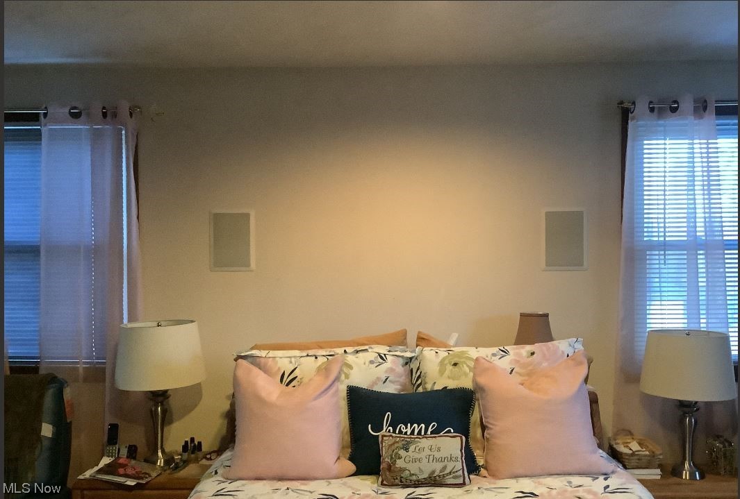 2320 South Meridian Road Austintown, OH 44511 - Photo 12 of 24 View of bedroom