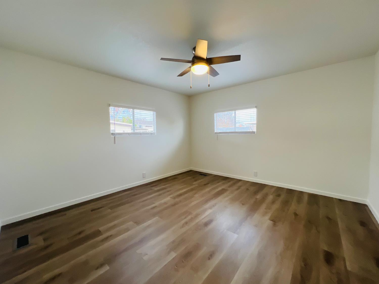 2307 Oakdale Road, Unit 32 Modesto, CA 95355 - Photo 12 of 19