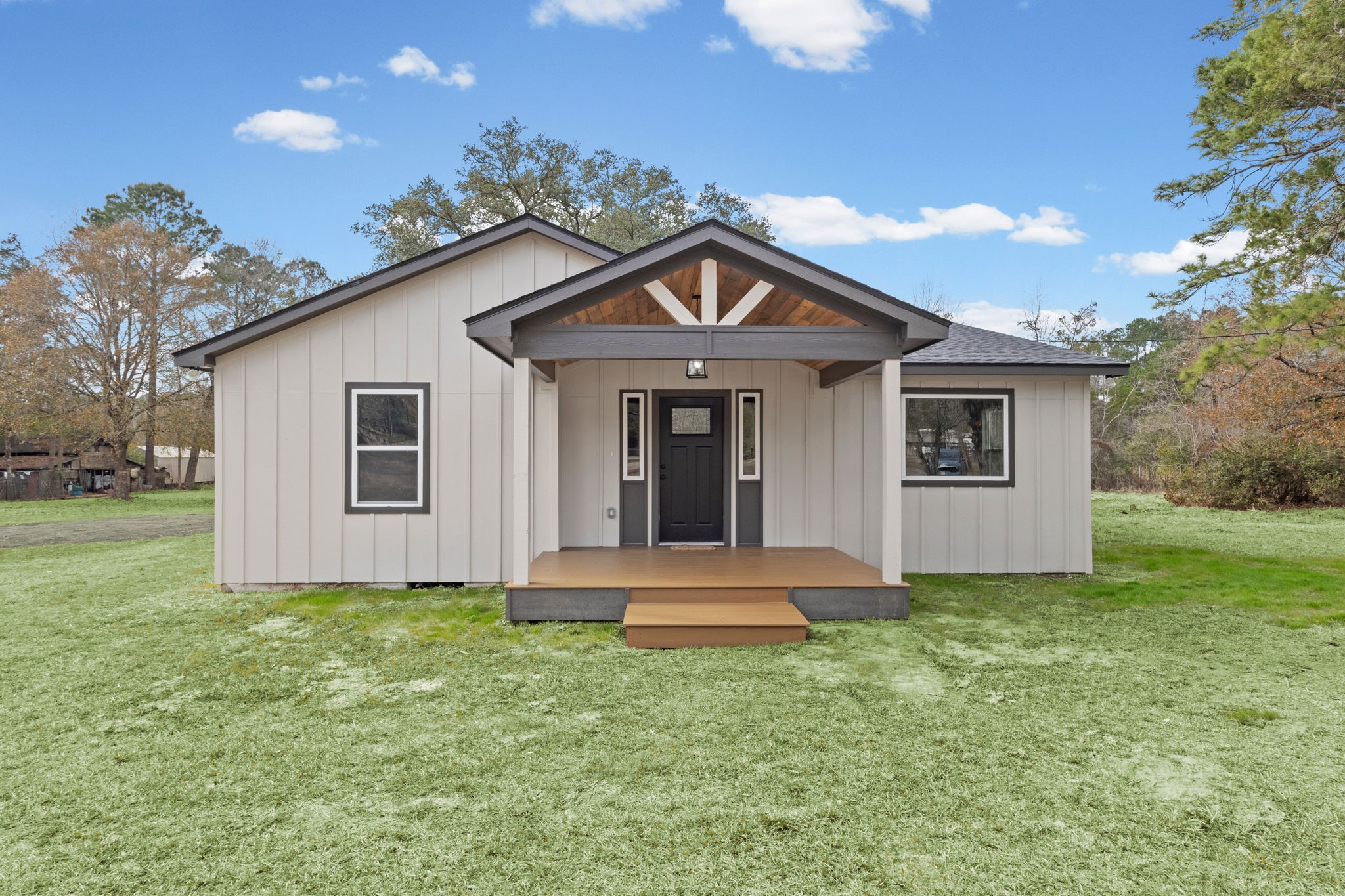 2357 Neyland Road Silsbee, TX 77656 - Photo 1 of 38 Welcome to 2357 Neyland Rd.