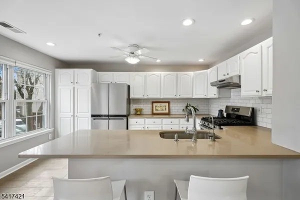 $559,000 | 55 Greenbrook Drive, Unit 55, Bloomfield, NJ 07003