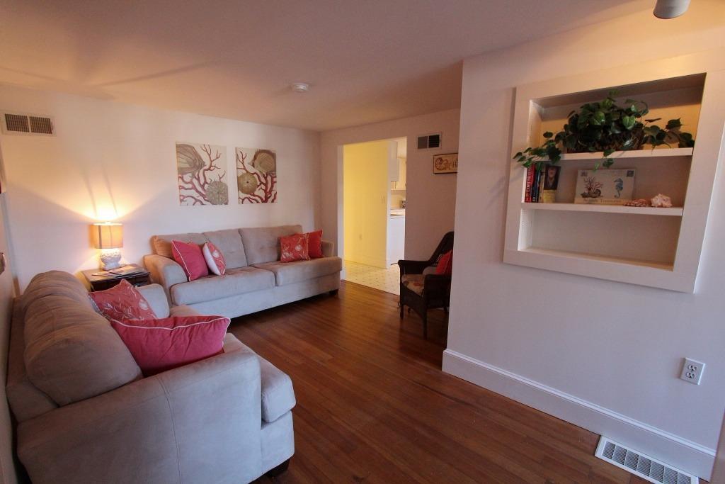 466 Old Mill Road Osterville, MA 02655 - Photo 8 of 35 Living Room