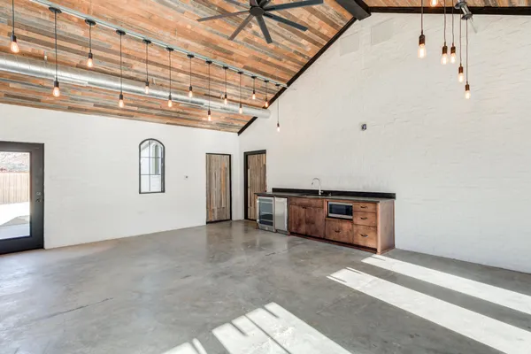 $995,000 | 6314 88th Street, Lubbock, TX 79424