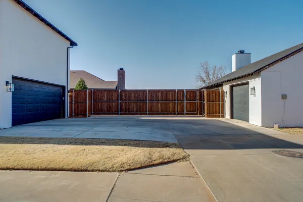 $995,000 | 6314 88th Street, Lubbock, TX 79424