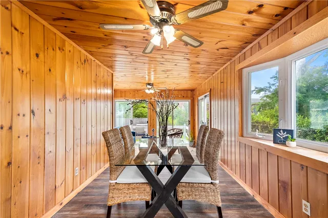 $474,999 | 28 Alton Avenue, Cumberland, RI 02864