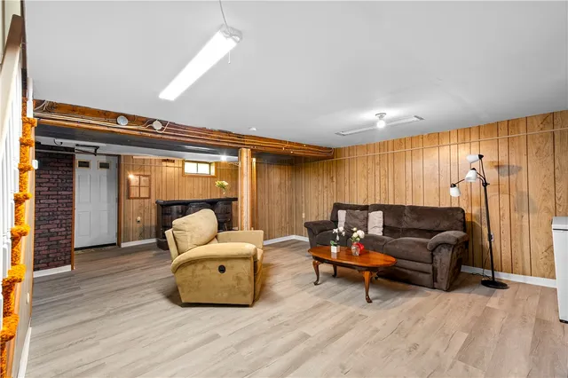 $474,999 | 28 Alton Avenue, Cumberland, RI 02864