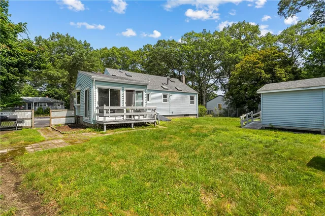 $474,999 | 28 Alton Avenue, Cumberland, RI 02864