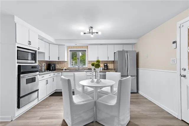 $474,999 | 28 Alton Avenue, Cumberland, RI 02864