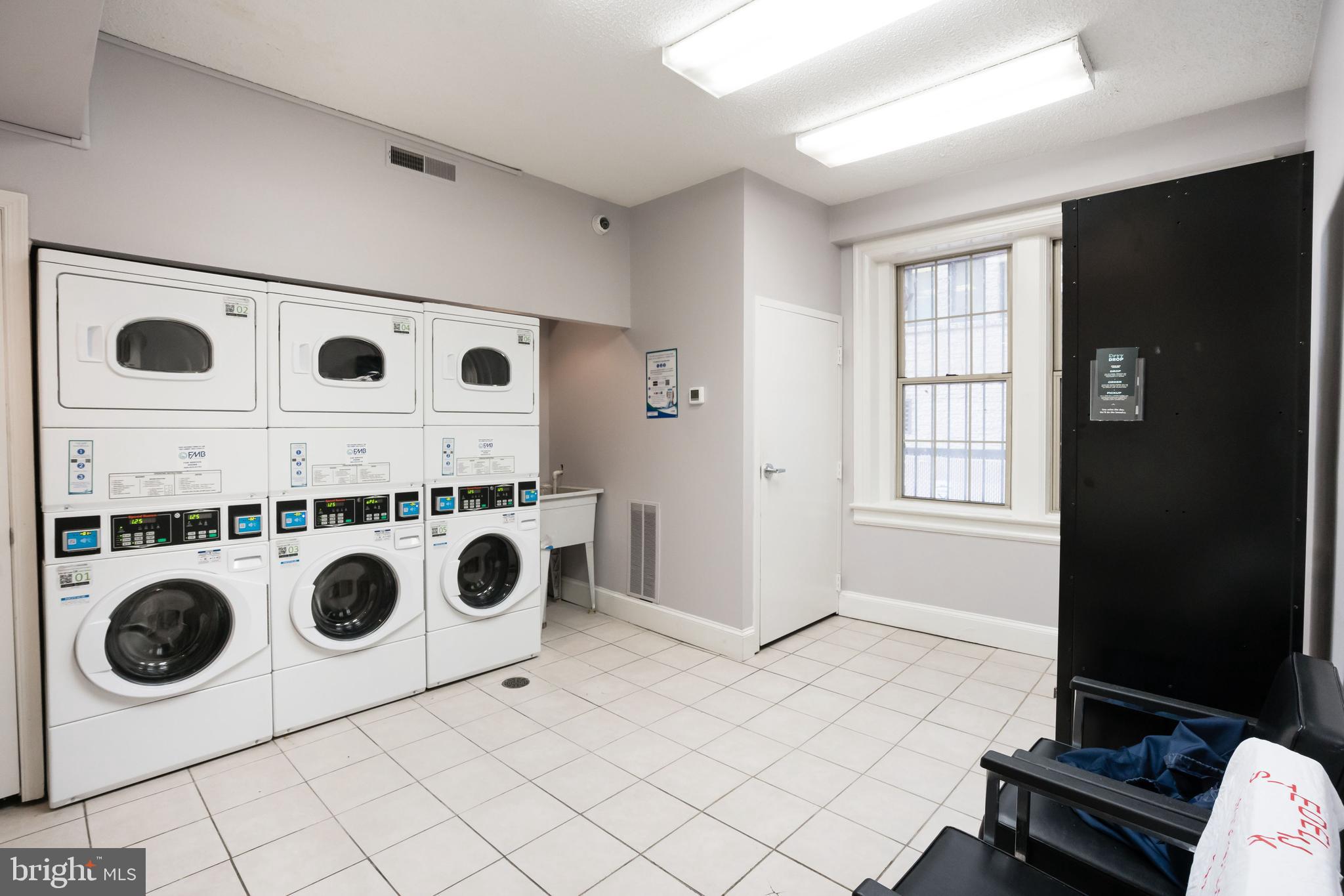 1401 Columbia Road Northwest, Unit 215 Washington, DC 20009 - Photo 30 of 31