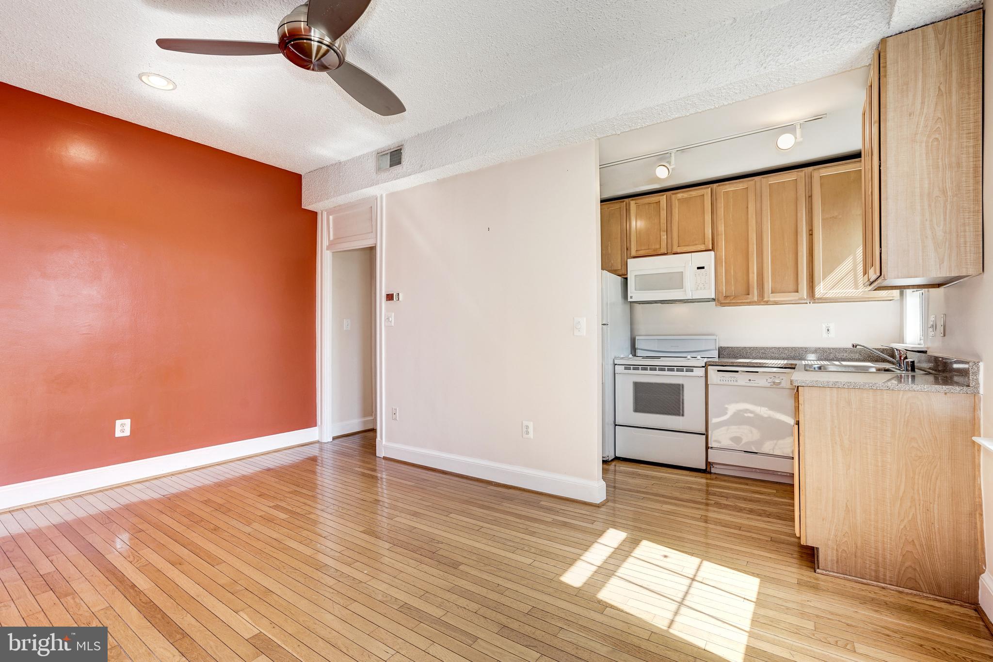 1401 Columbia Road Northwest, Unit 215 Washington, DC 20009 - Photo 7 of 31