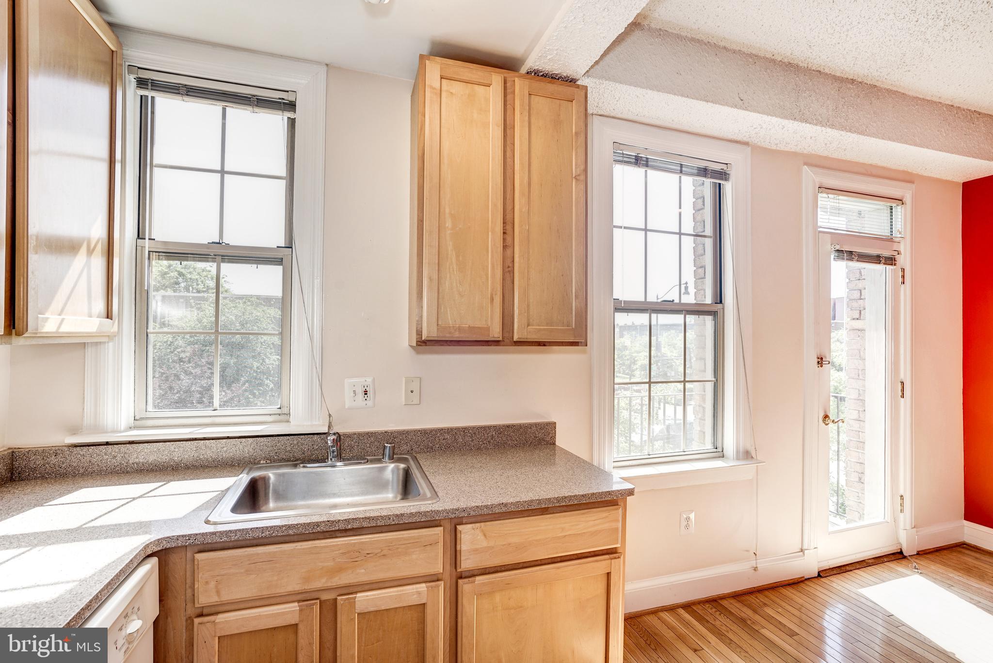 1401 Columbia Road Northwest, Unit 215 Washington, DC 20009 - Photo 8 of 31