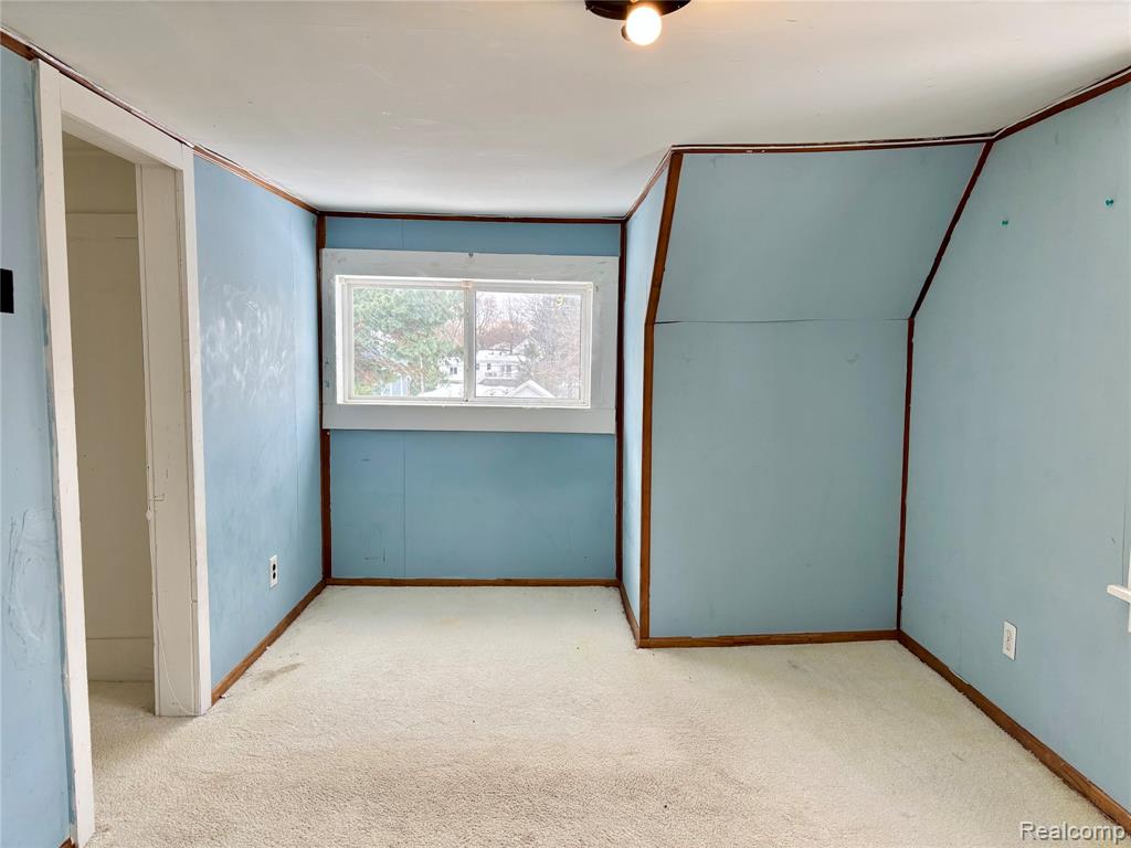 421 Lytle Avenue Harbor Beach, MI 48441 - Photo 13 of 27